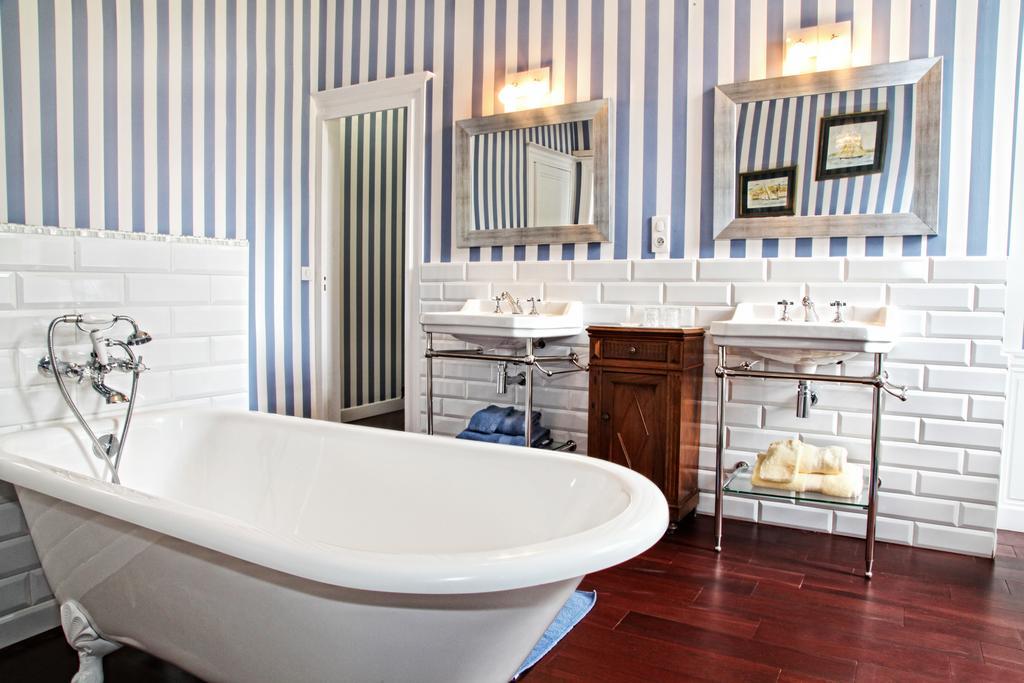 Chateau Lamothe Du Prince Noir - B&B Saint-Sulpice-et-Cameyrac Room photo
